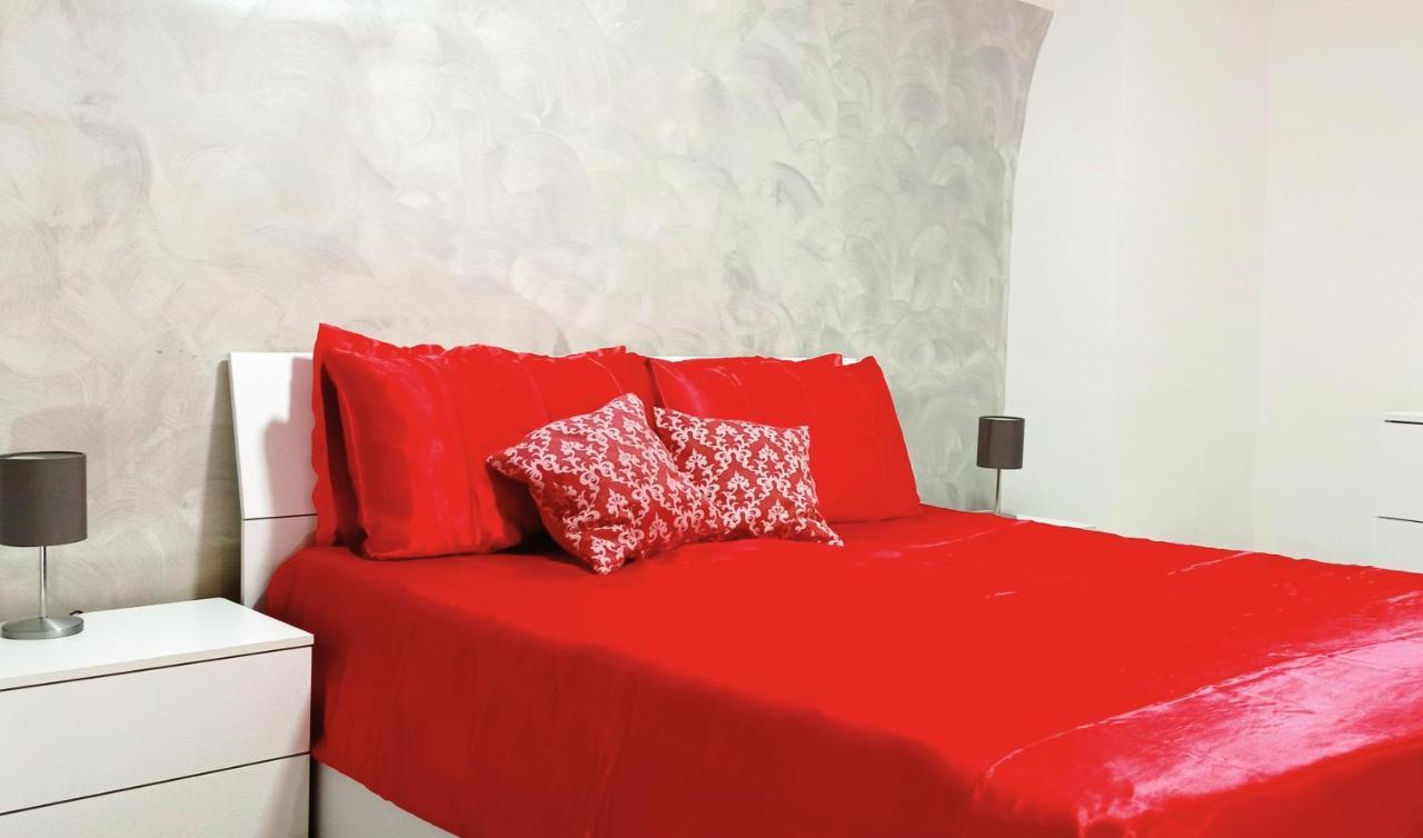Napoli Pop Chiaia Apartment Exterior photo